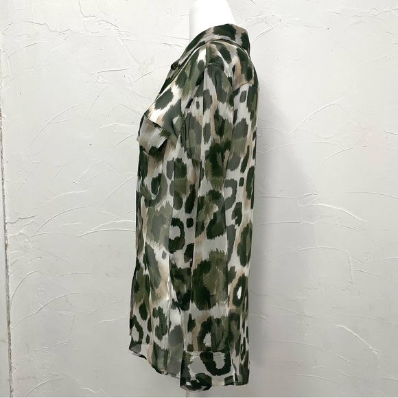Equipment Femme Slim Signature Silk Shirt Leopard Print Green - Picture 3 of 11